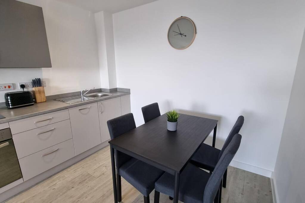 2 Bedroom Penthouse Manchester Extérieur photo