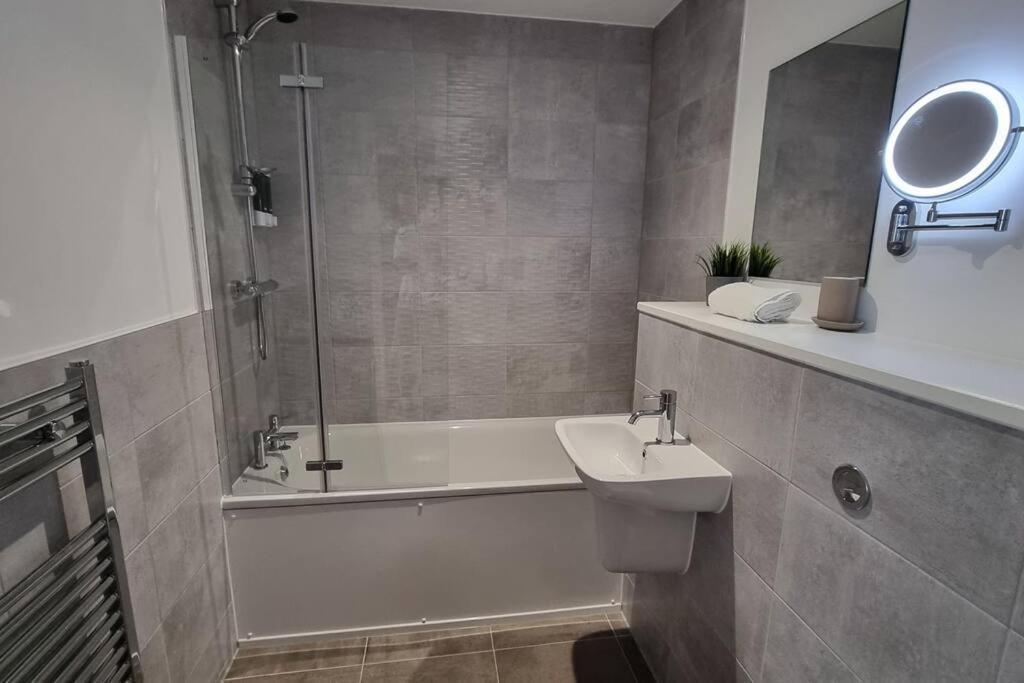 2 Bedroom Penthouse Manchester Extérieur photo